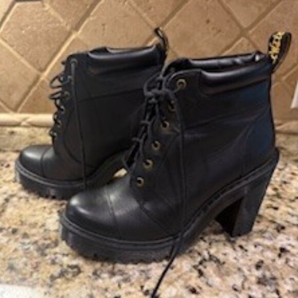 Dr. Martens Women's Averil Fashion Boot Lace Up Heeled Ankle Boot 6 - Picture 6 of 8